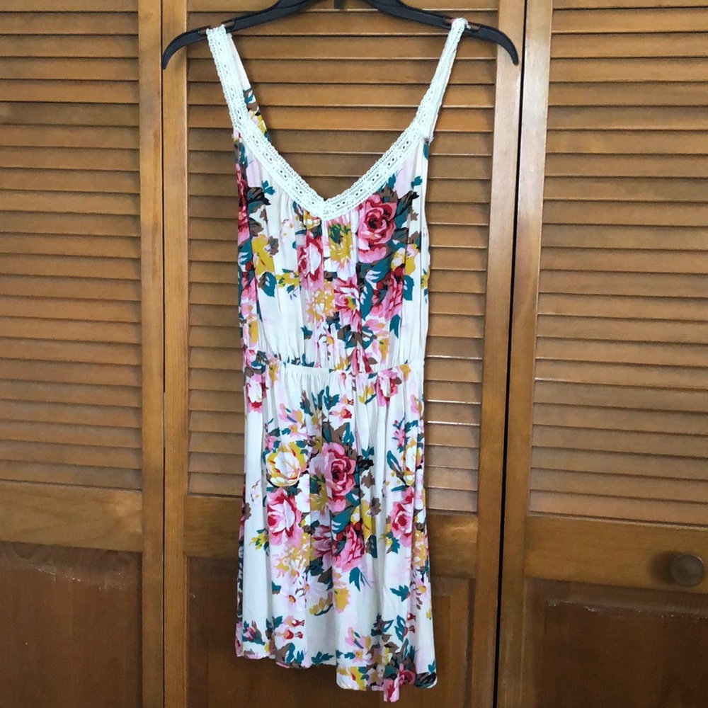 Cream floral dress with lace